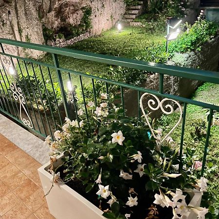 Minori Palace De Luxe Apartment Exteriör bild