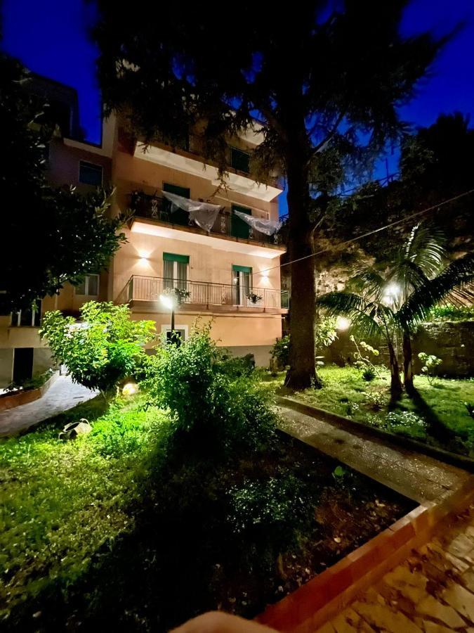 Minori Palace De Luxe Apartment Exteriör bild